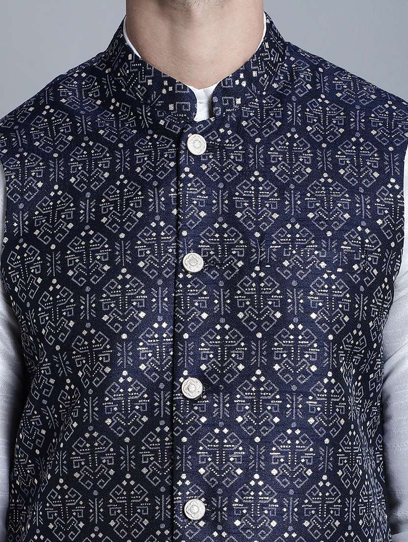 men mandarin neck kurta pyjama with jacket ethnic wear set - 21524884 -  Standard Image - 5