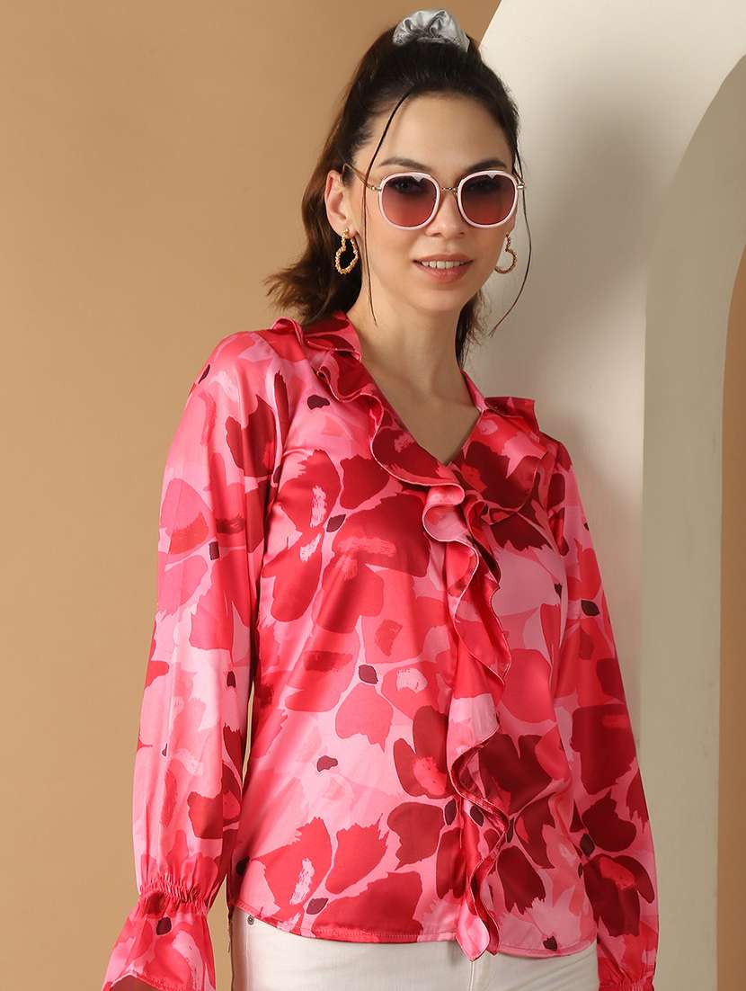 women red floral printed regular top