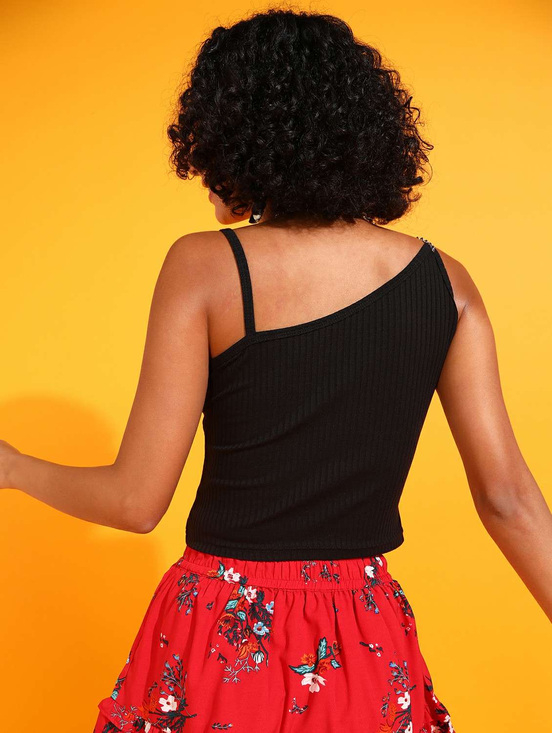 women self design sleeveless crop top - 21525145 -  Standard Image - 3