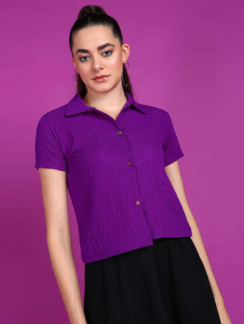 women solid collared short sleeves shirt