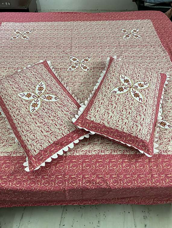 floral printed bedsheet with pillow covers - 21526738 - Standard Image - 3
