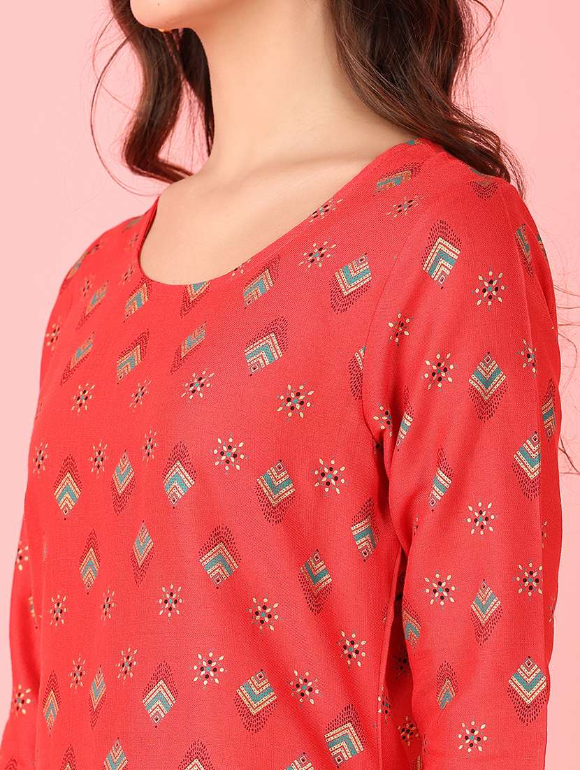 women three quarter sleeve straight kurta - 21527436 -  Standard Image - 5