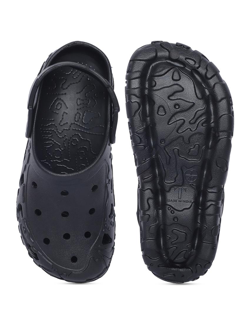 women black solid clogs - 21527834 - Standard Image - 5