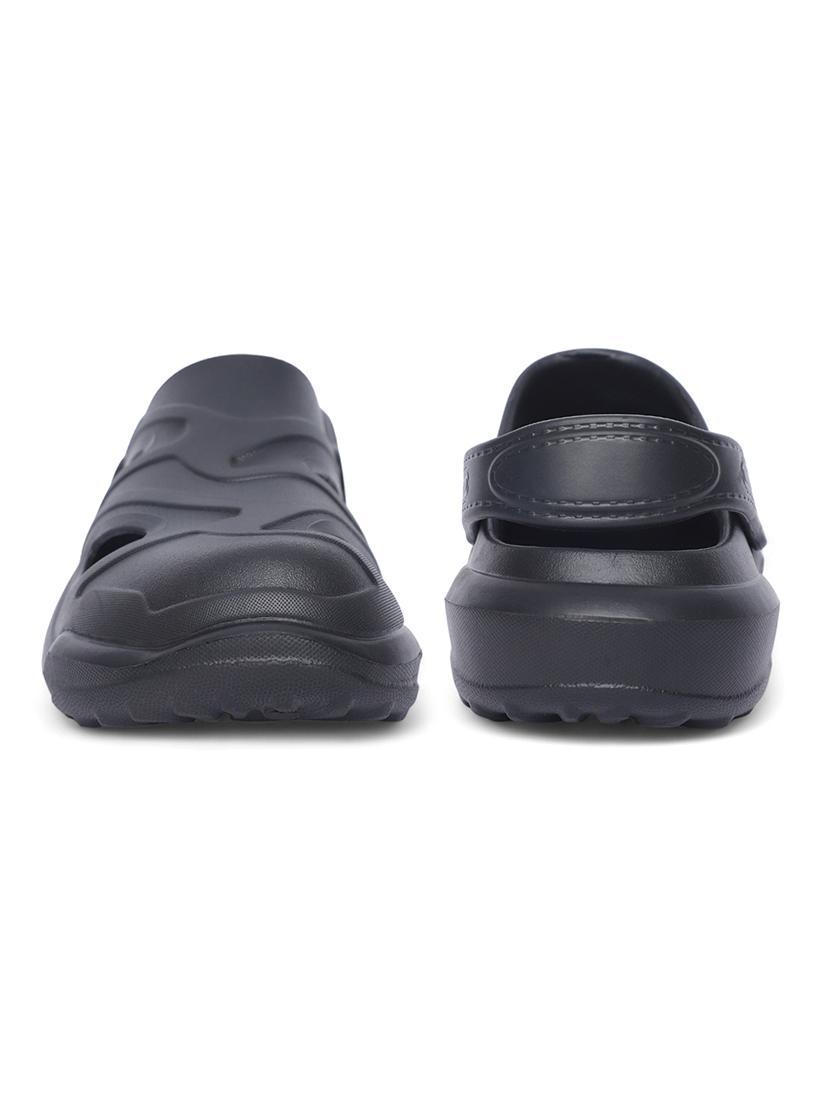 women black solid clogs - 21527836 - Standard Image - 3