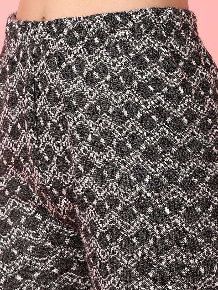 women self design woolen legging - 21528141 -  Standard Image - 5
