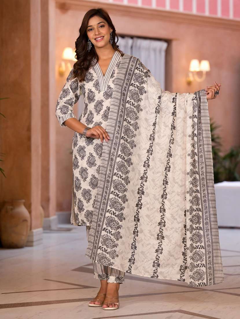 women three quarter sleeve kurta salwar set - 21529312 -  Zoom Image - 0