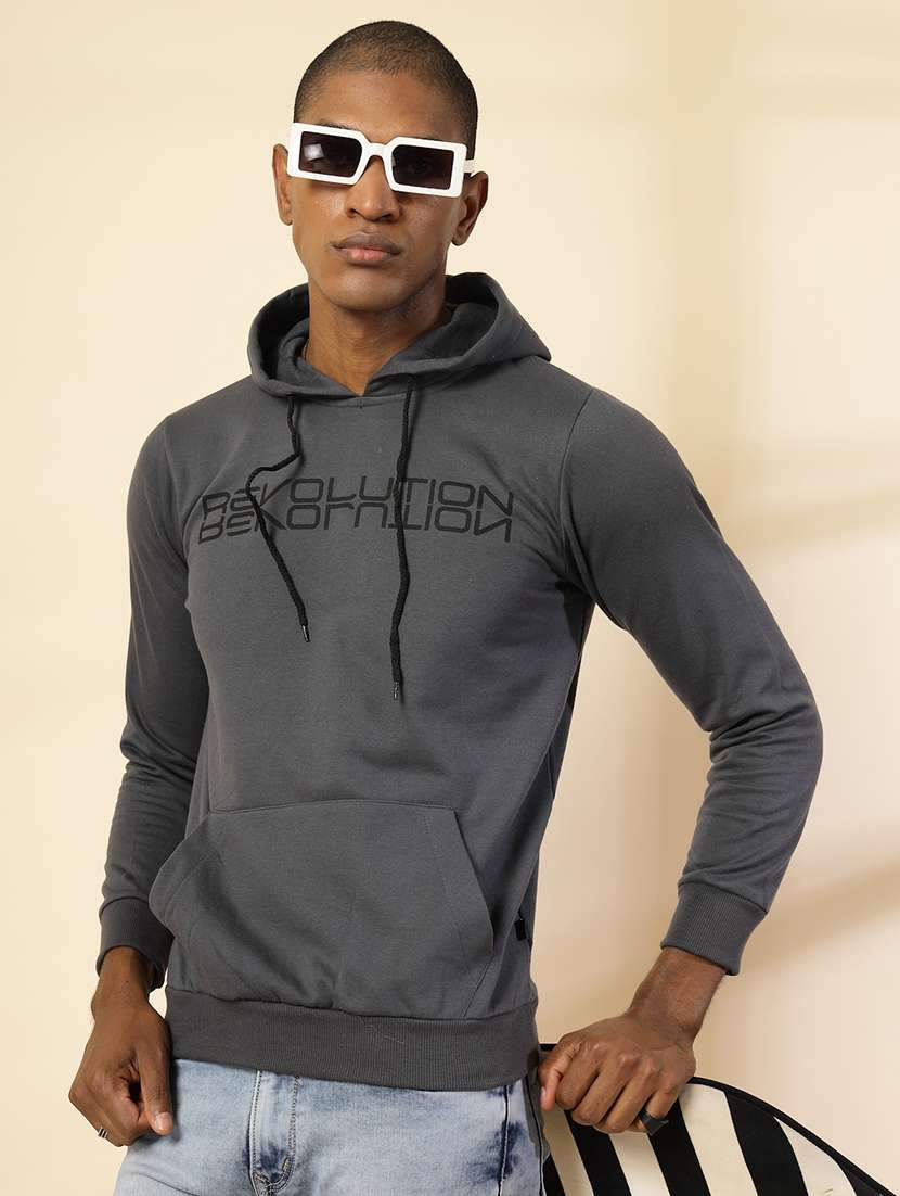 men long sleeves chest print sweatshirt - 21529608 -  Standard Image - 3