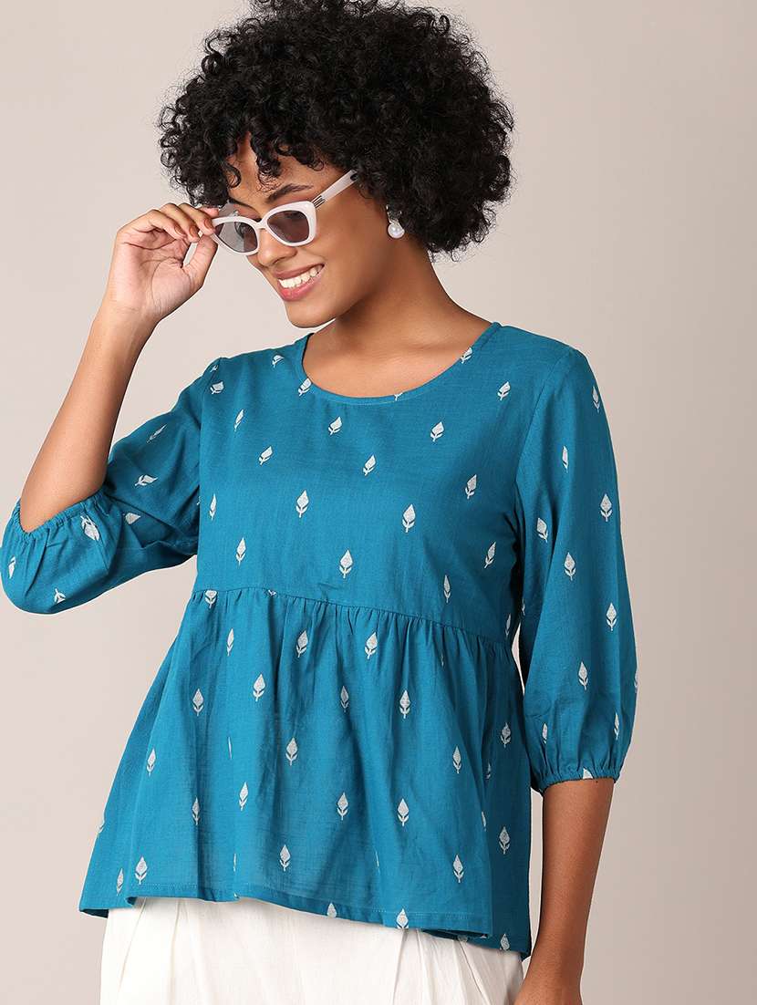 women printed three quarter sleeves flared top - 21529822 -  Standard Image - 3