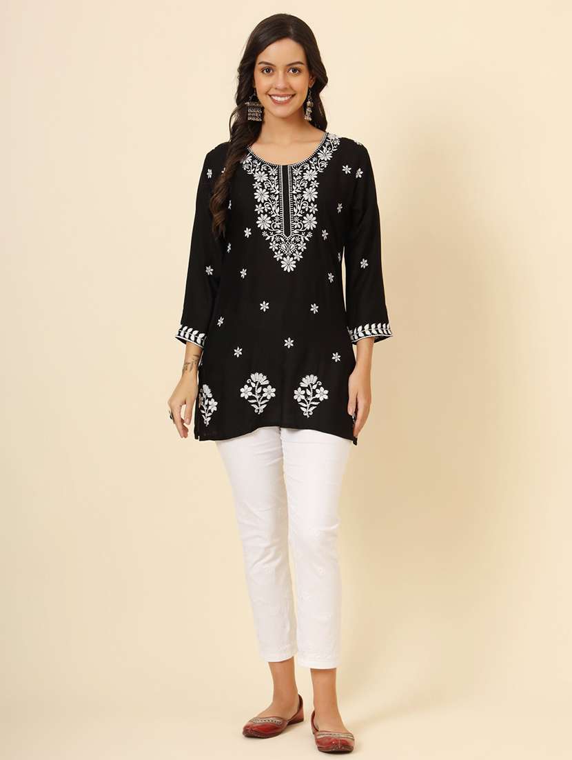 women chikankari three quarter sleeve straight kurti - 21530198 - Standard Image - 5