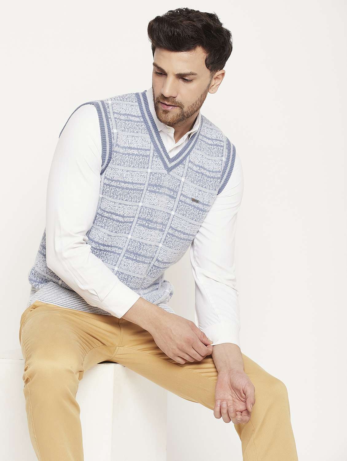 men self design sleeveless pullover sweater - 21530322 -  Standard Image - 3