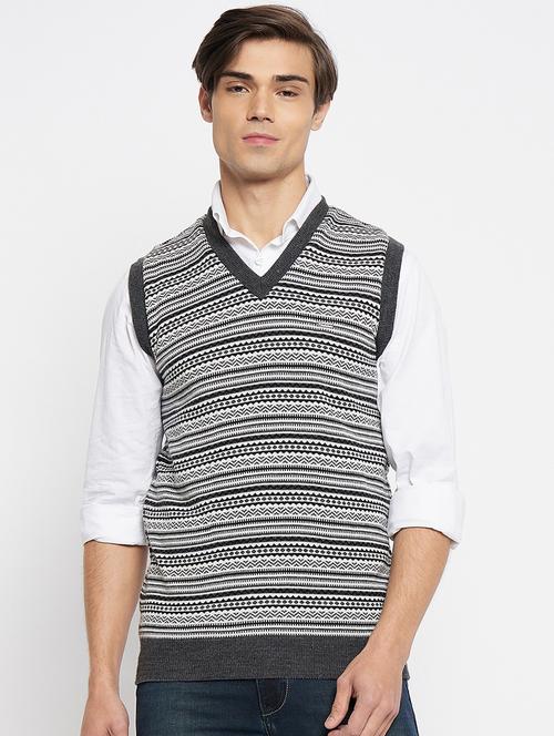 men self design sleeveless pullover sweater - 21530328 - Standard Image - 0