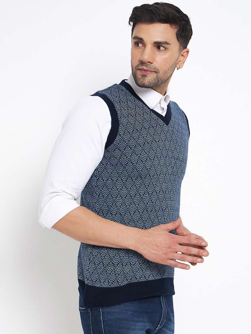 Men Sleeveless Self Designed Pullover