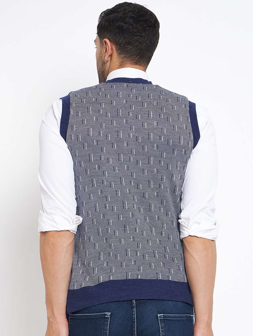 Men Sleeveless Self Designed Pullover