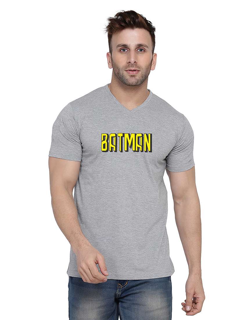 men half sleeve chest printed t-shirt