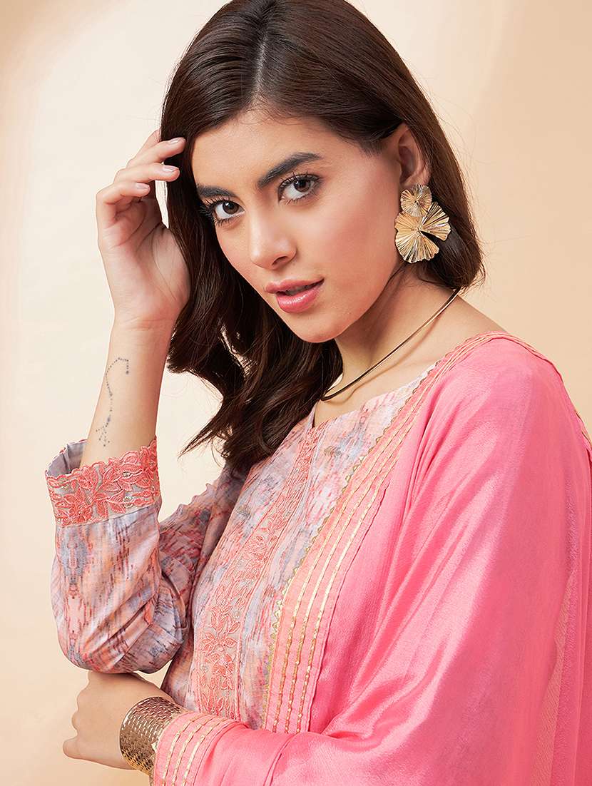 women kurta palazzo set with dupatta - 21531255 - Standard Image - 3