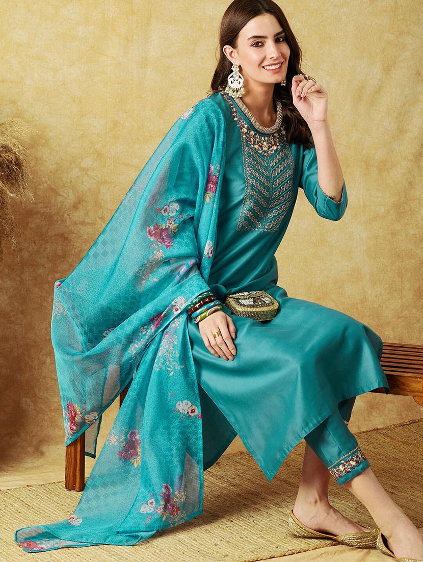 women kurta pant set with dupatta - 21531398 - Standard Image - 3