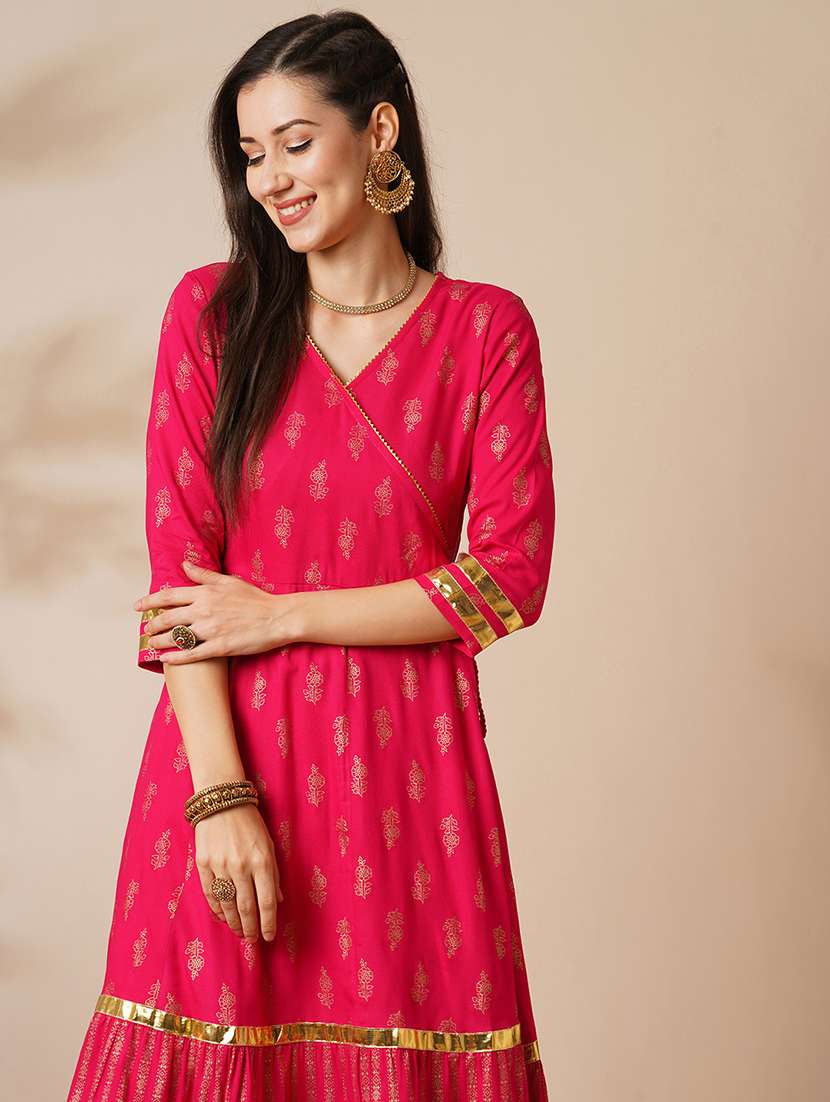 globus women pink v-neck floral printed gotta lace angrakha anarkali kurta with elasticated pants festive set - 21531819 -  Standard Image - 3