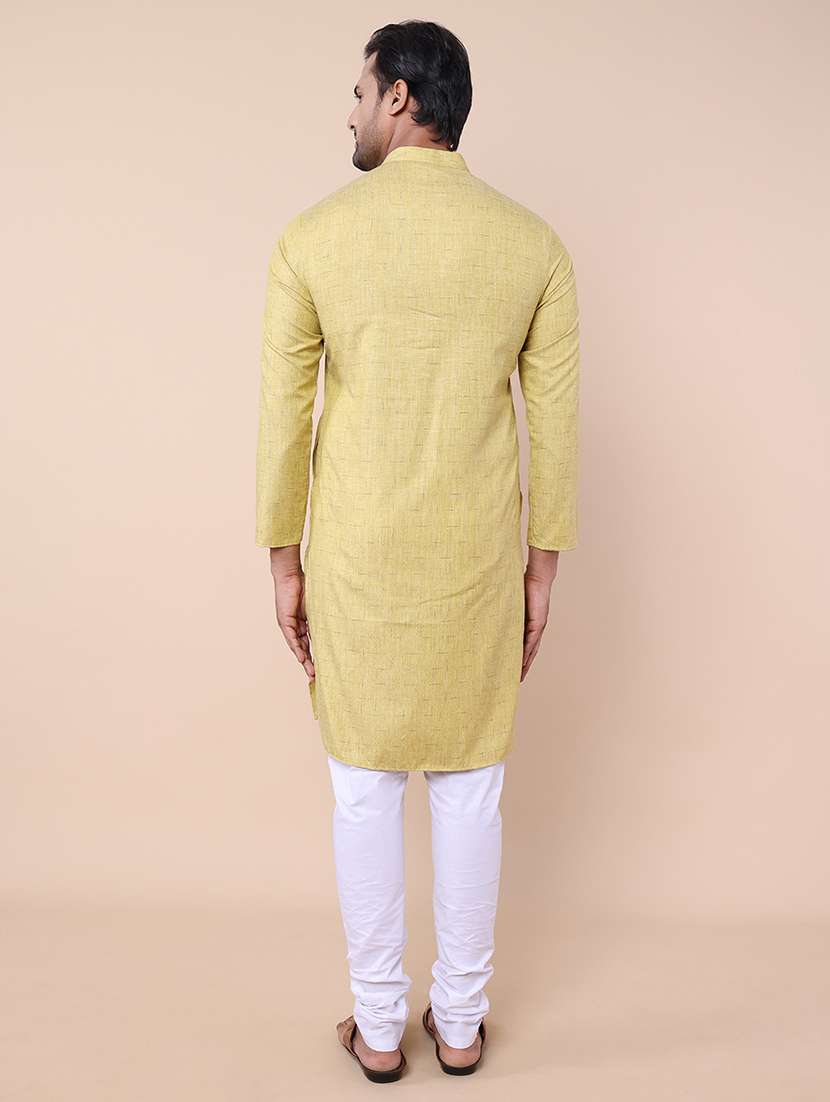 men self design mandarin neck kurta - 21532228 - Standard Image - 3