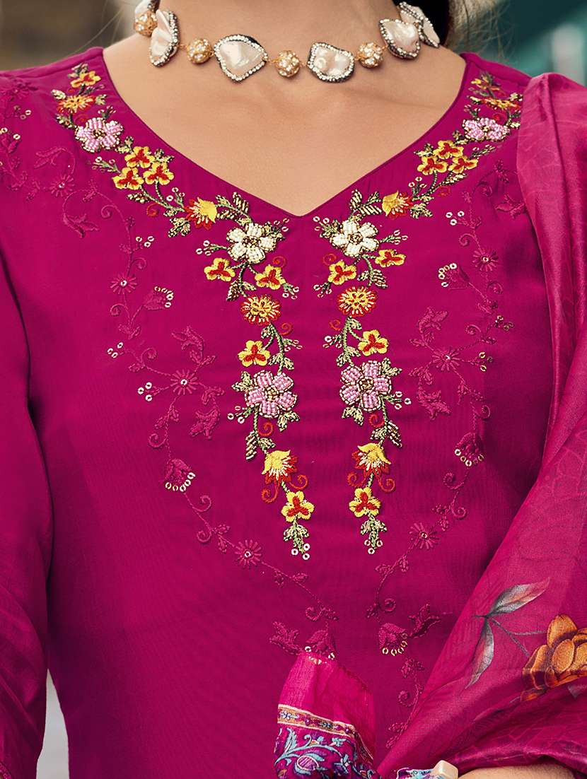 women three quarter sleeve kurta palazzo with dupatta set - 21532269 -  Standard Image - 3