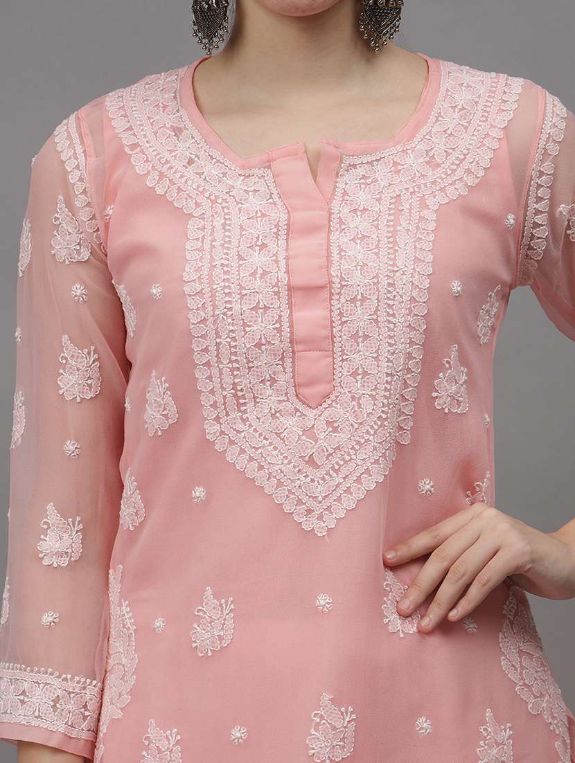women three quarter sleeves chikankari kurta - 21532296 -  Standard Image - 5