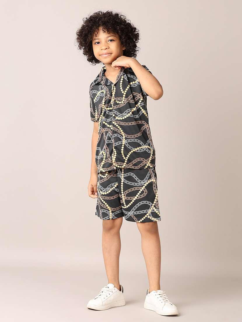 boys grey printed shorts set