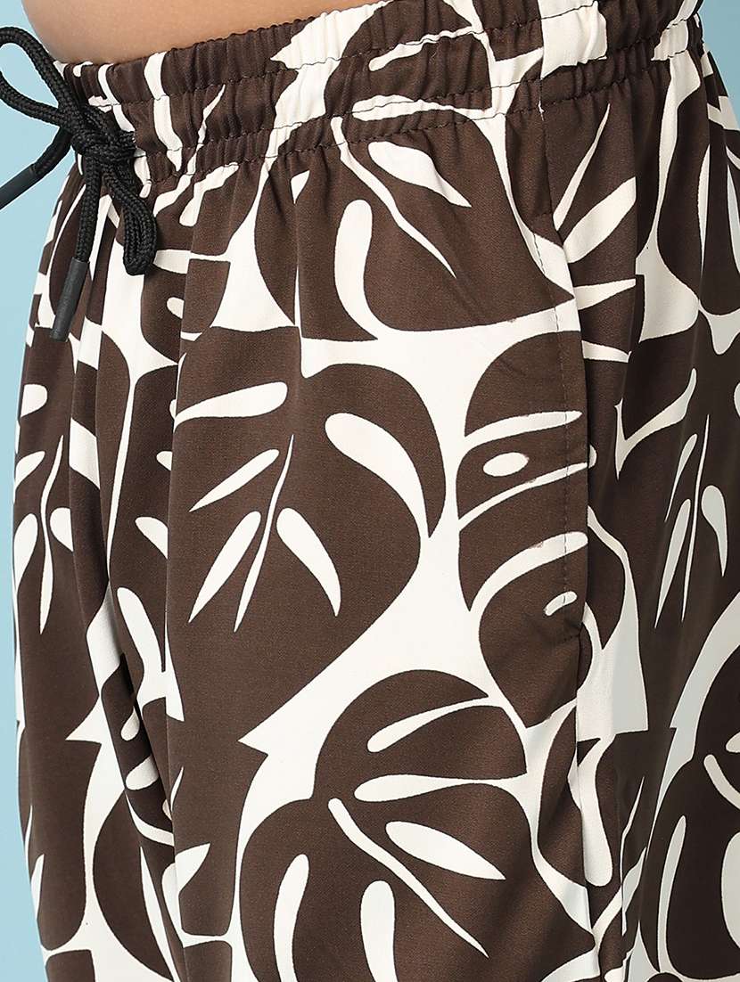 boys brown printed shorts set - 21533461 -  Standard Image - 5