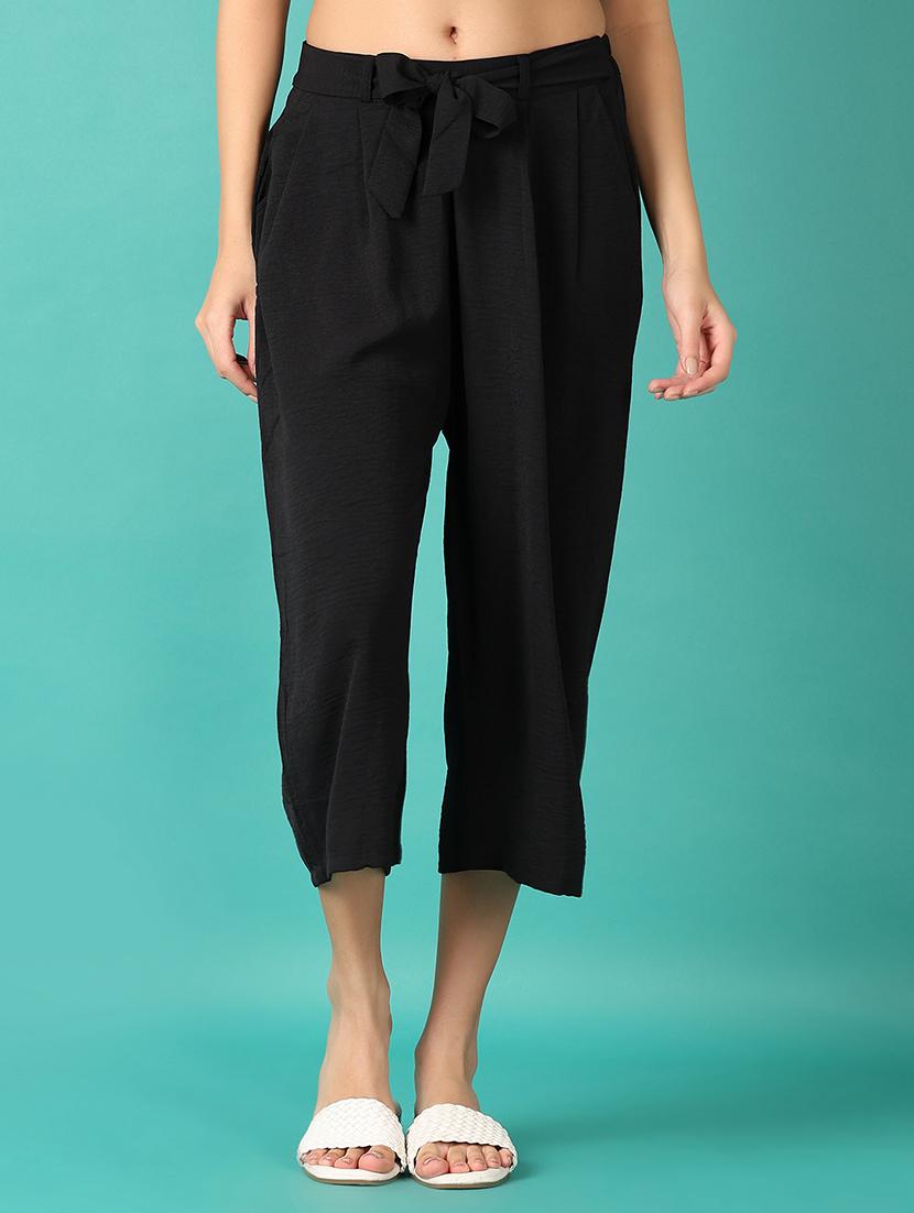 women solid regular fit capri - 21533536 - Zoom Image - 0