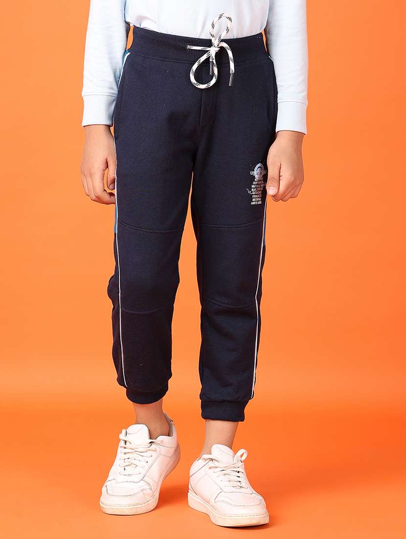 boys printed mid rise jogger