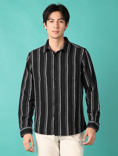 men long sleeves striped casual shirt - 21533675 - Standard Image - 0