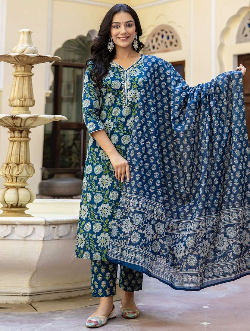 women kurta pant set with dupatta