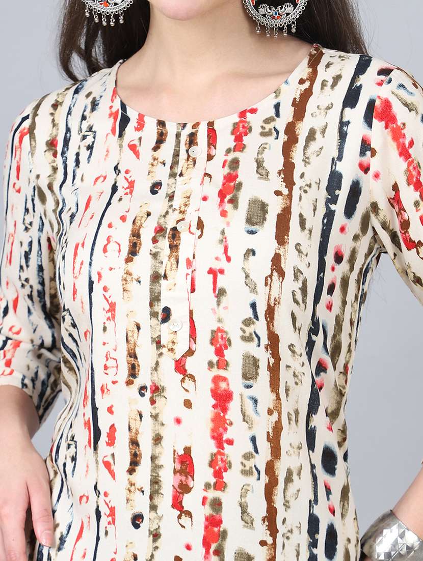 women three quarter sleeves straight kurta - 21534453 -  Standard Image - 5