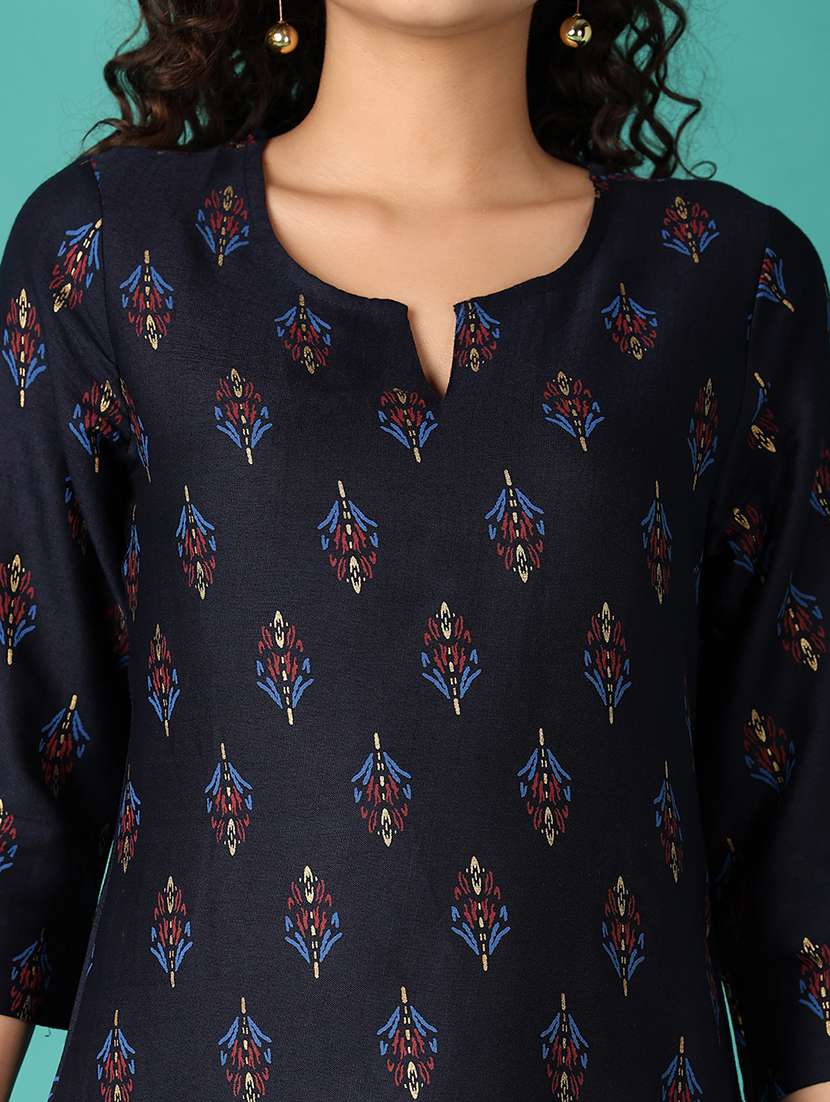 women three quarter sleeve straight kurta - 21535871 -  Standard Image - 5