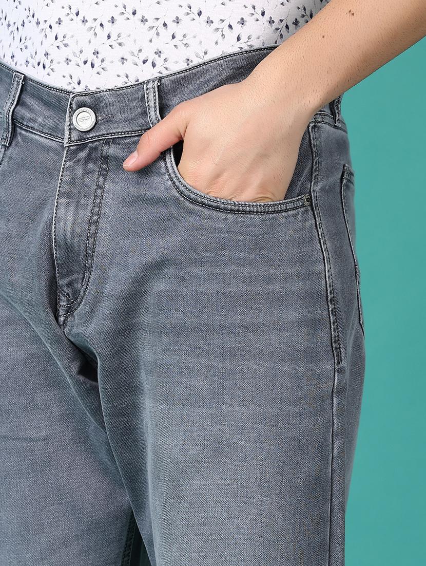 men washed mid rise denim jeans - 21536396 - Standard Image - 5