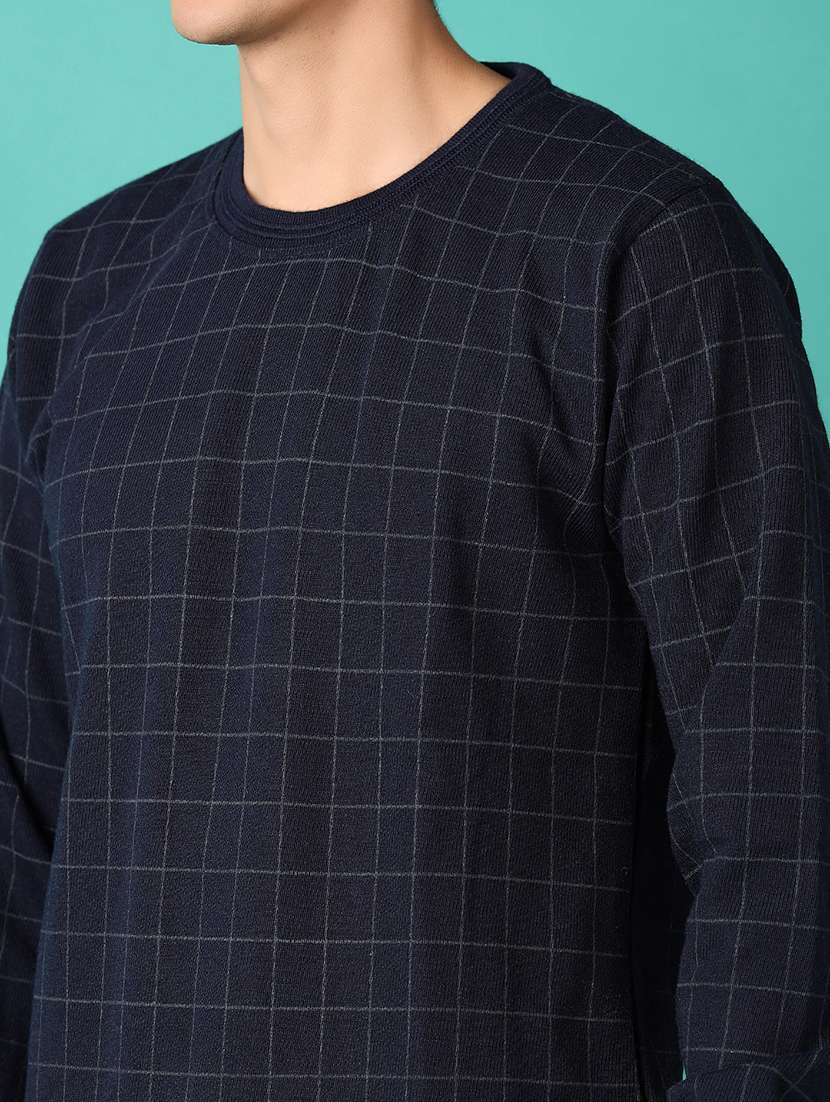 men long sleeves checkered pullover - 21536582 -  Standard Image - 5