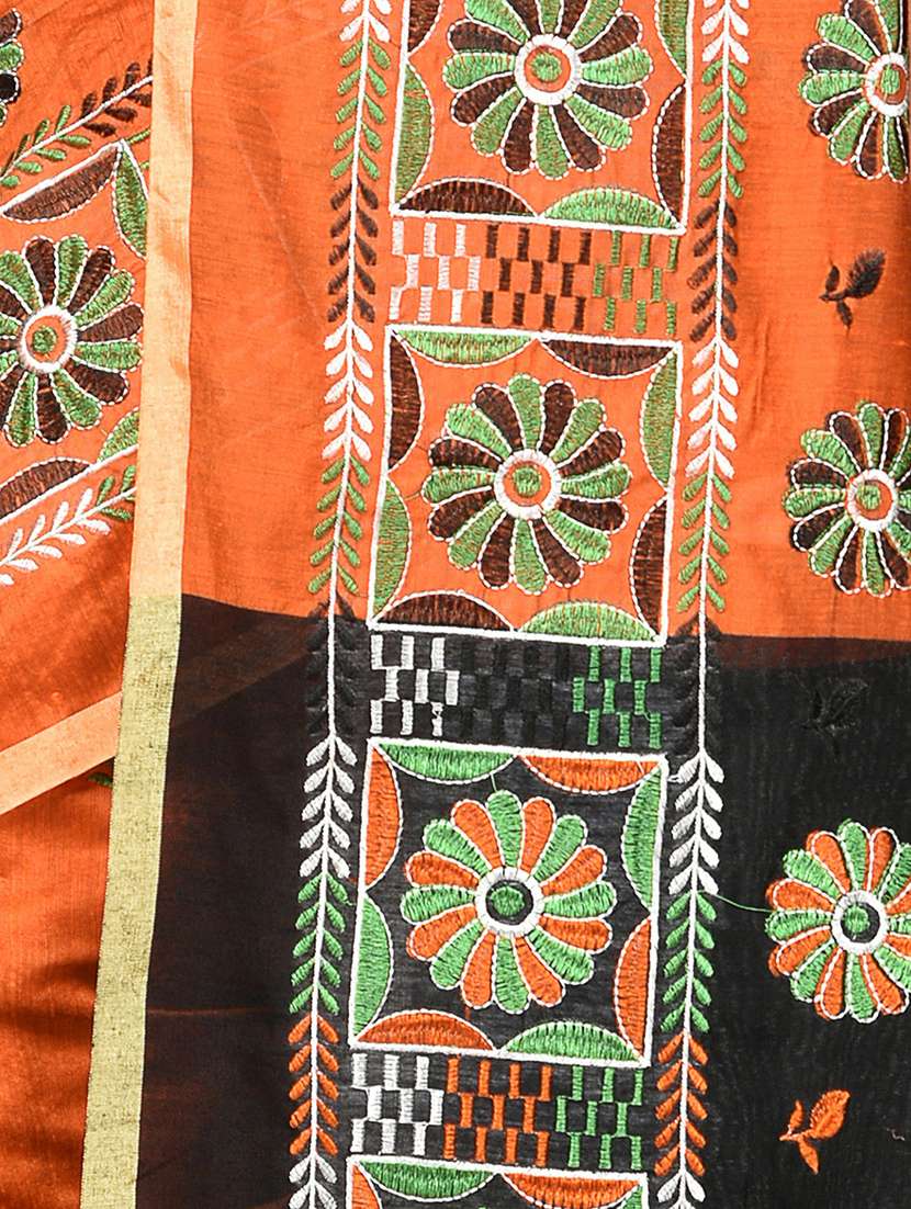 women self design handloom saree - 21536902 -  Standard Image - 3