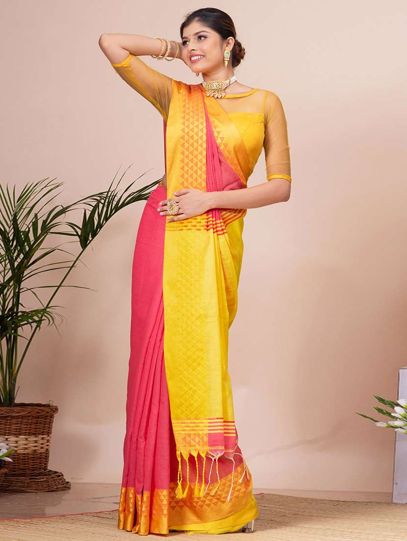 women solid handloom saree - 21537022 -  Zoom Image - 0