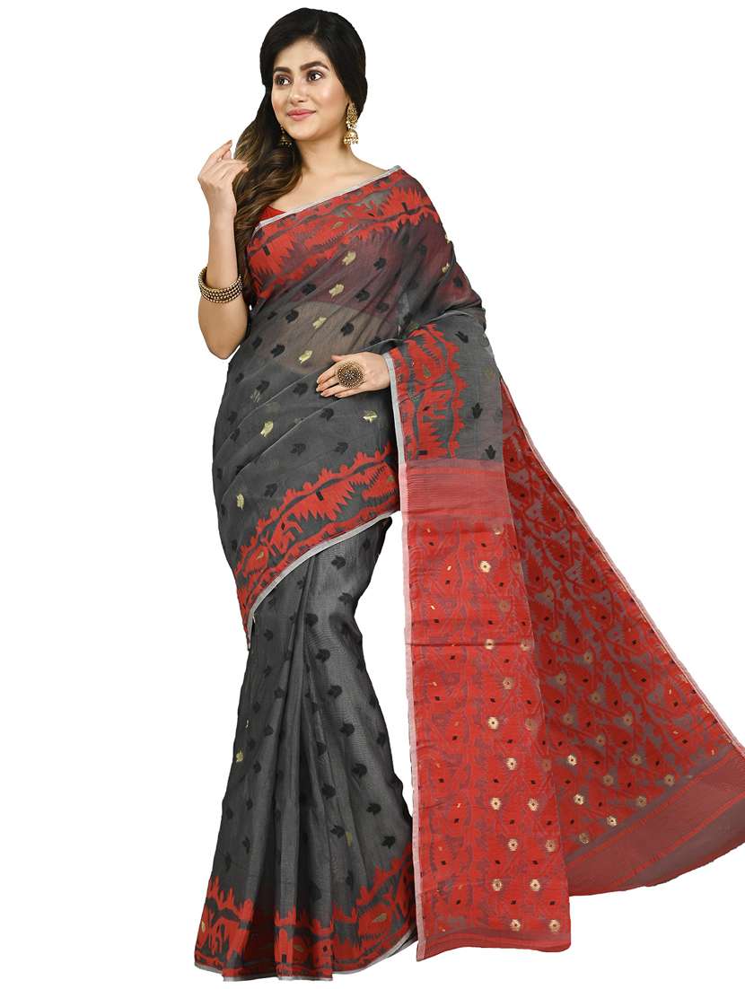 women self design jamdani saree