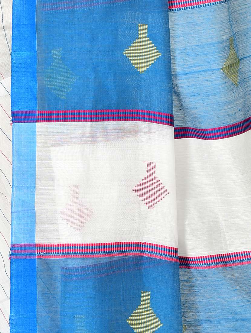 women striped handloom saree - 21537111 - Standard Image - 3
