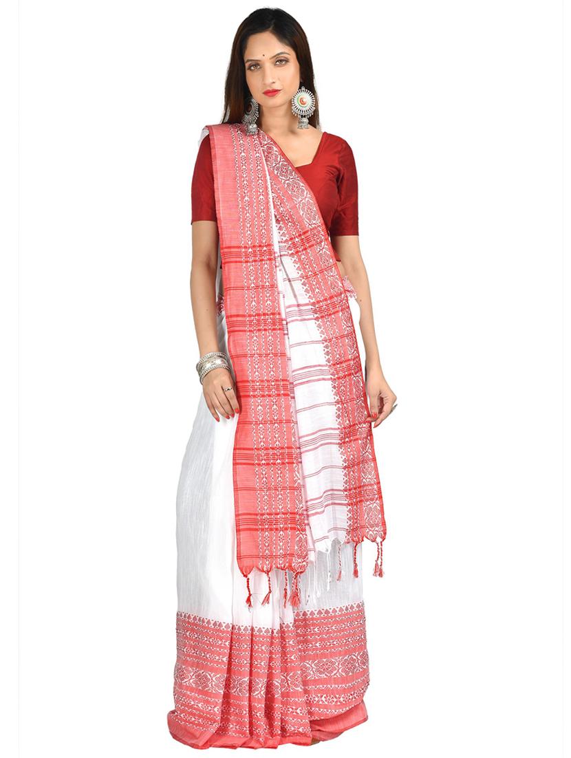 women solid handloom saree - 21537122 - Zoom Image - 0