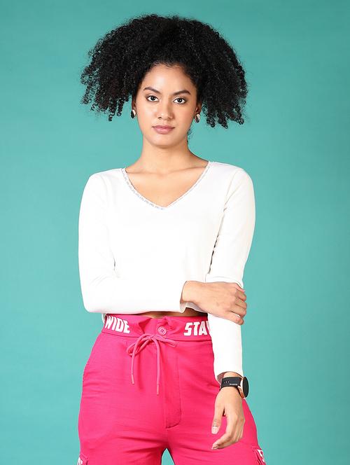 women solid v-neck crop t-shirt - 21538643 -  Standard Image - 0