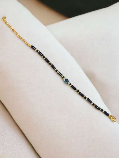 women black evil eye bracelet - 21539219 -  Standard Image - 0