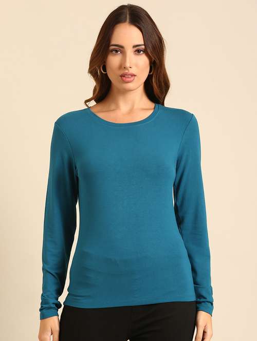 women round neck plain t-shirt - 21539434 -  Standard Image - 0