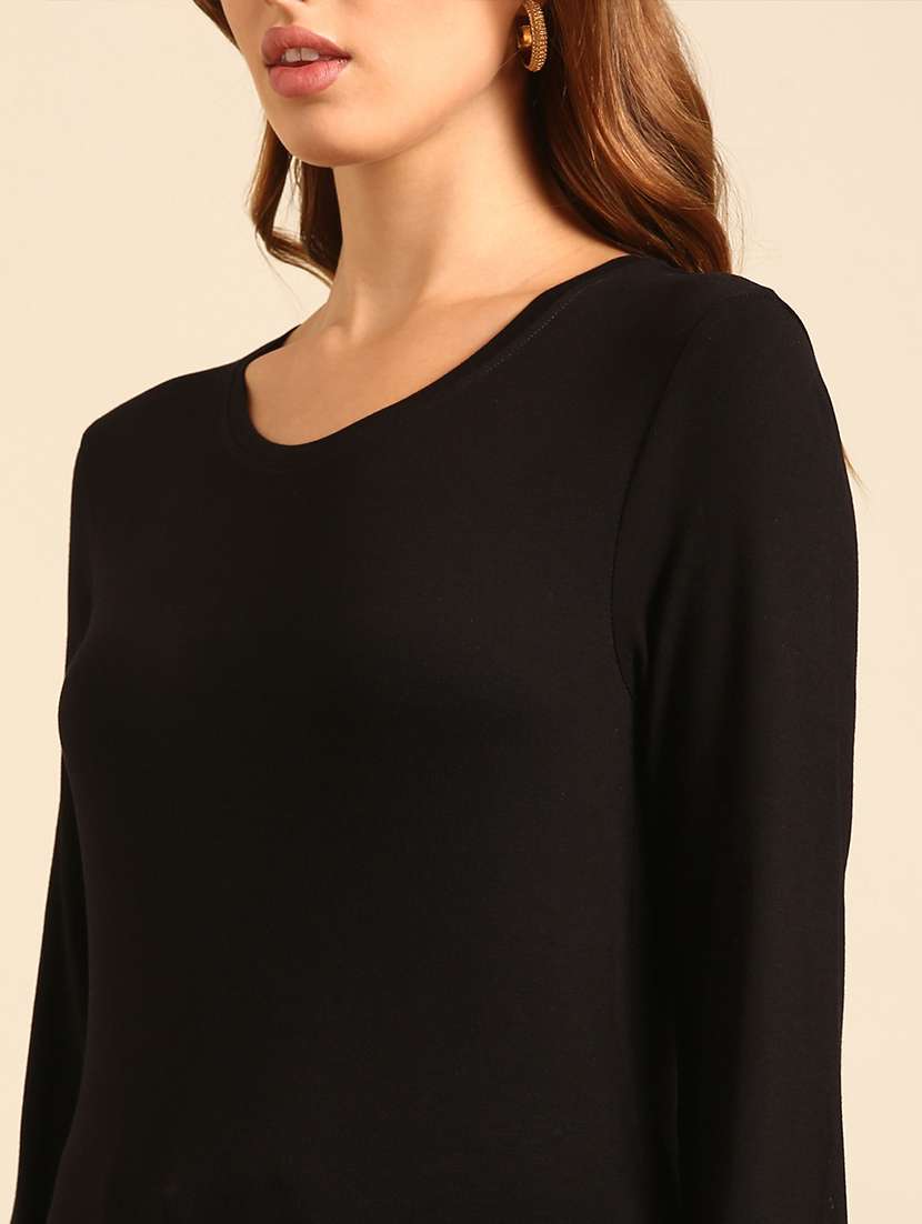 women round neck plain t-shirt - 21539435 -  Standard Image - 5
