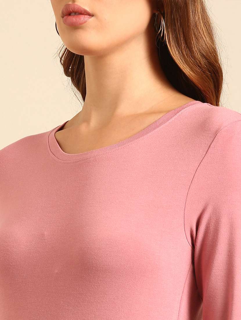 women round neck plain t-shirt - 21539436 -  Standard Image - 5