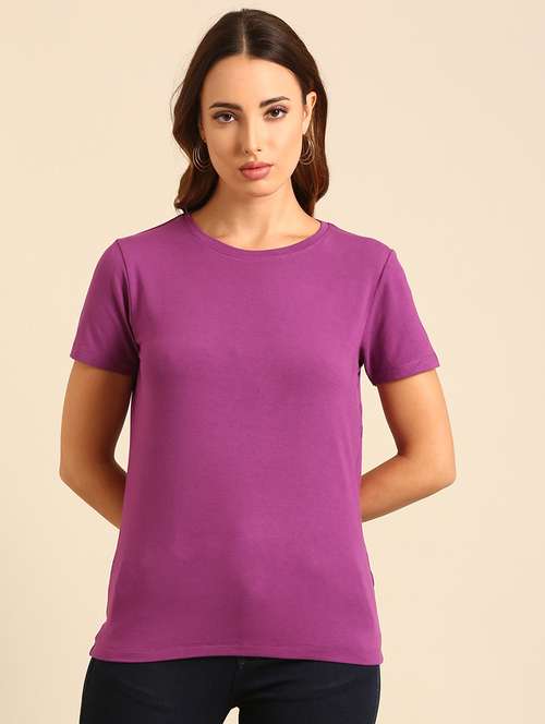 women round neck plain t-shirt - 21539445 -  Standard Image - 0