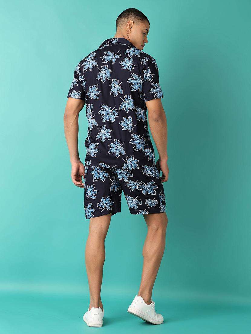men printed short sleeve casual shirt - 21539468 -  Standard Image - 3