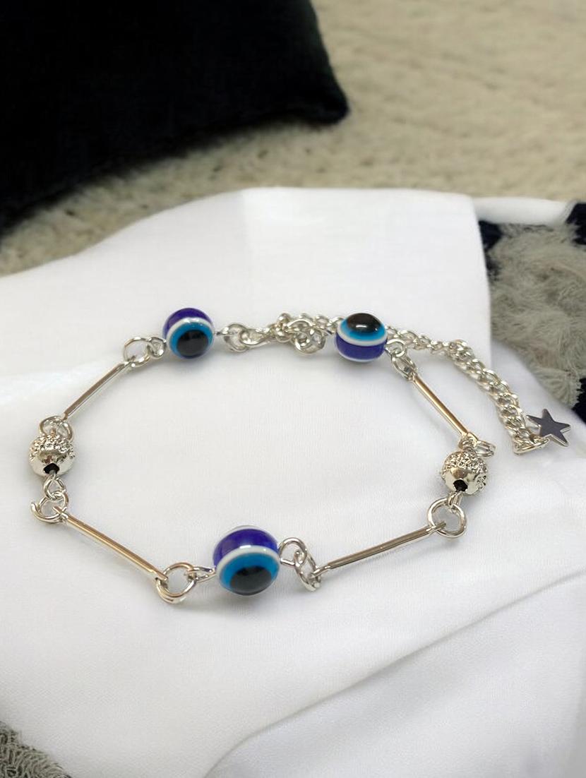 women silver evil eye beaded bracelet - 21541630 - Zoom Image - 0