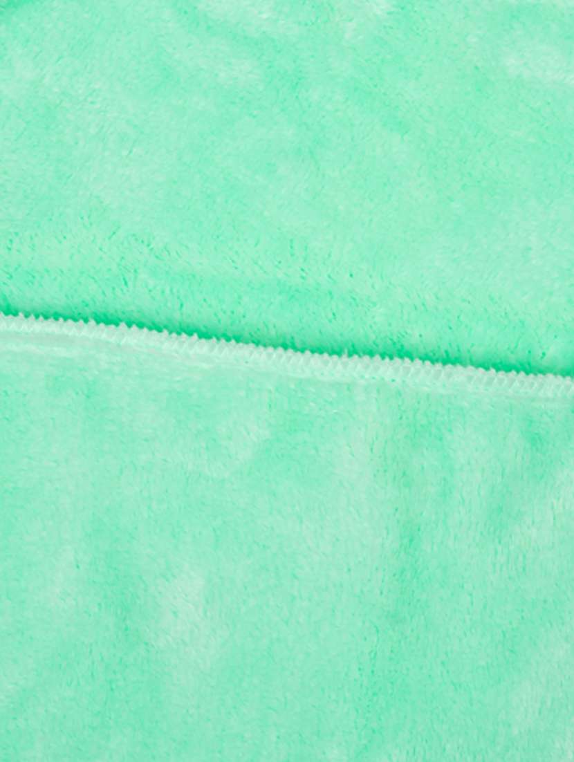 newborn baby swaddle blanket - 21543587 -  Standard Image - 3