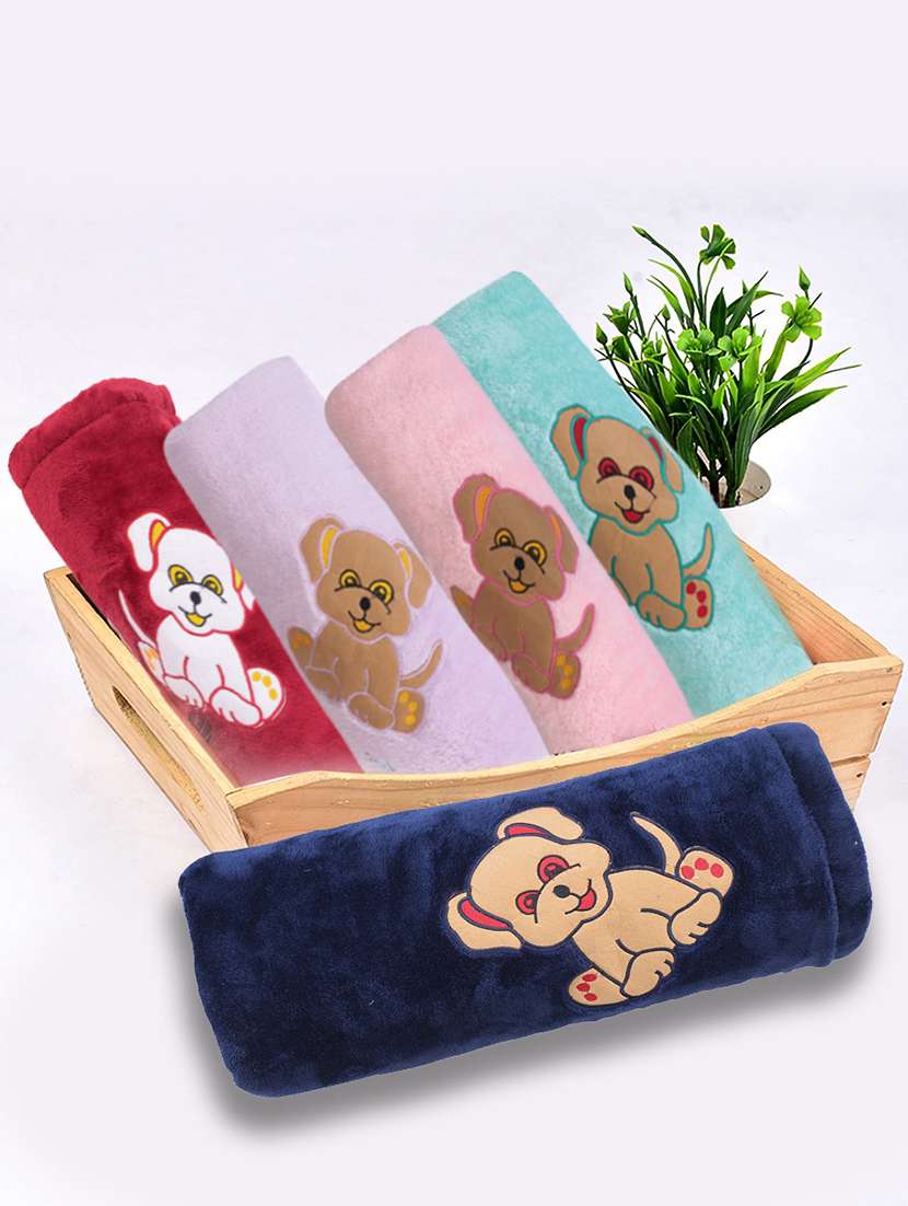 newborn baby swaddle blanket - 21543589 -  Standard Image - 3