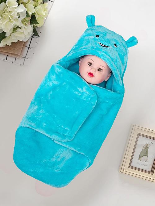 newborn baby swaddle blanket - 21543604 -  Standard Image - 0